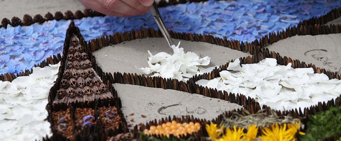 Well dressing - a traditional countryside art