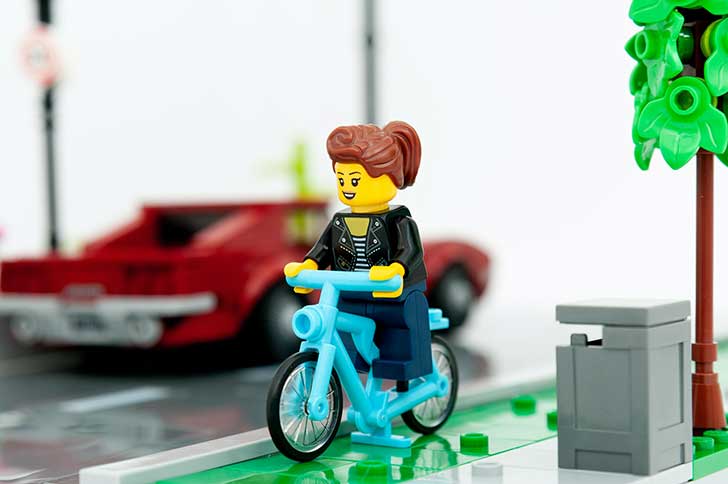 Lego cyclist and tree