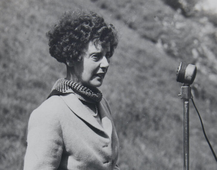 Ethel addressing a 1930s mass rally in support of National Parks 