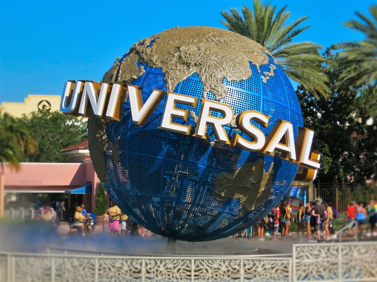 Globe with Universal spelled out in large letters around it.